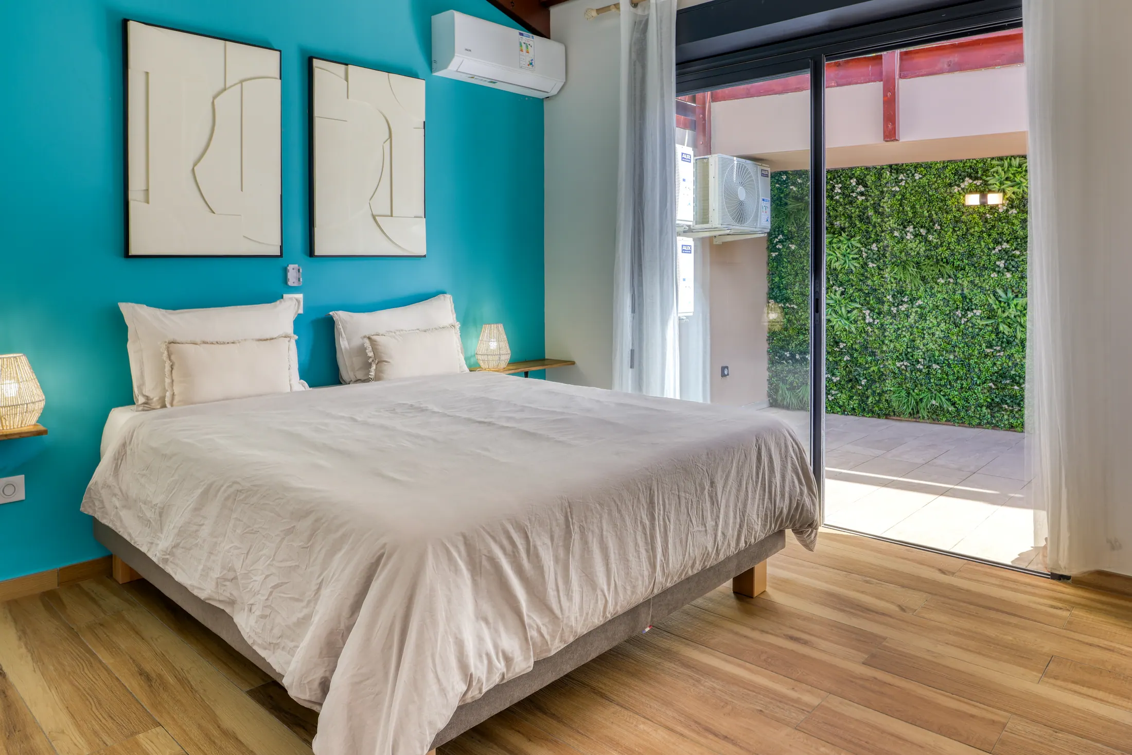 Chambre rénovée de la Villa Petite Anse